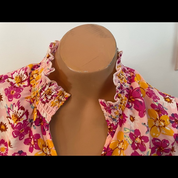 A… love story floral baby doll top blouse puff sleeve smocked new - Picture 8 of 16